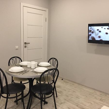 Welcome Apartments В Центре Uzhhorod Bagian luar foto